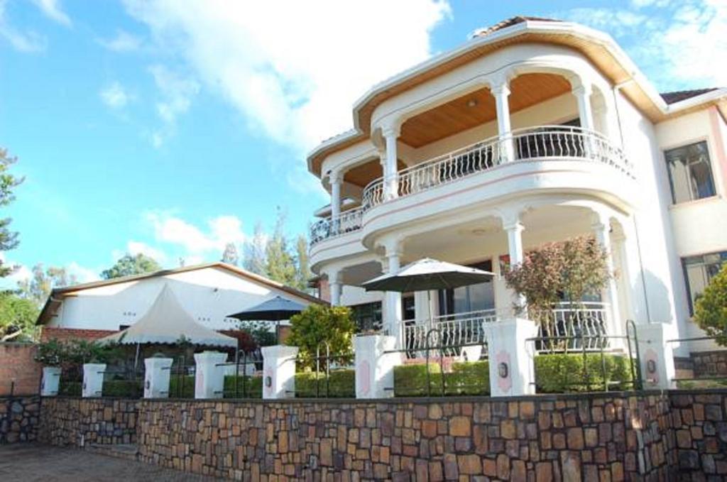 Step Town Hotel Kigali Room photo